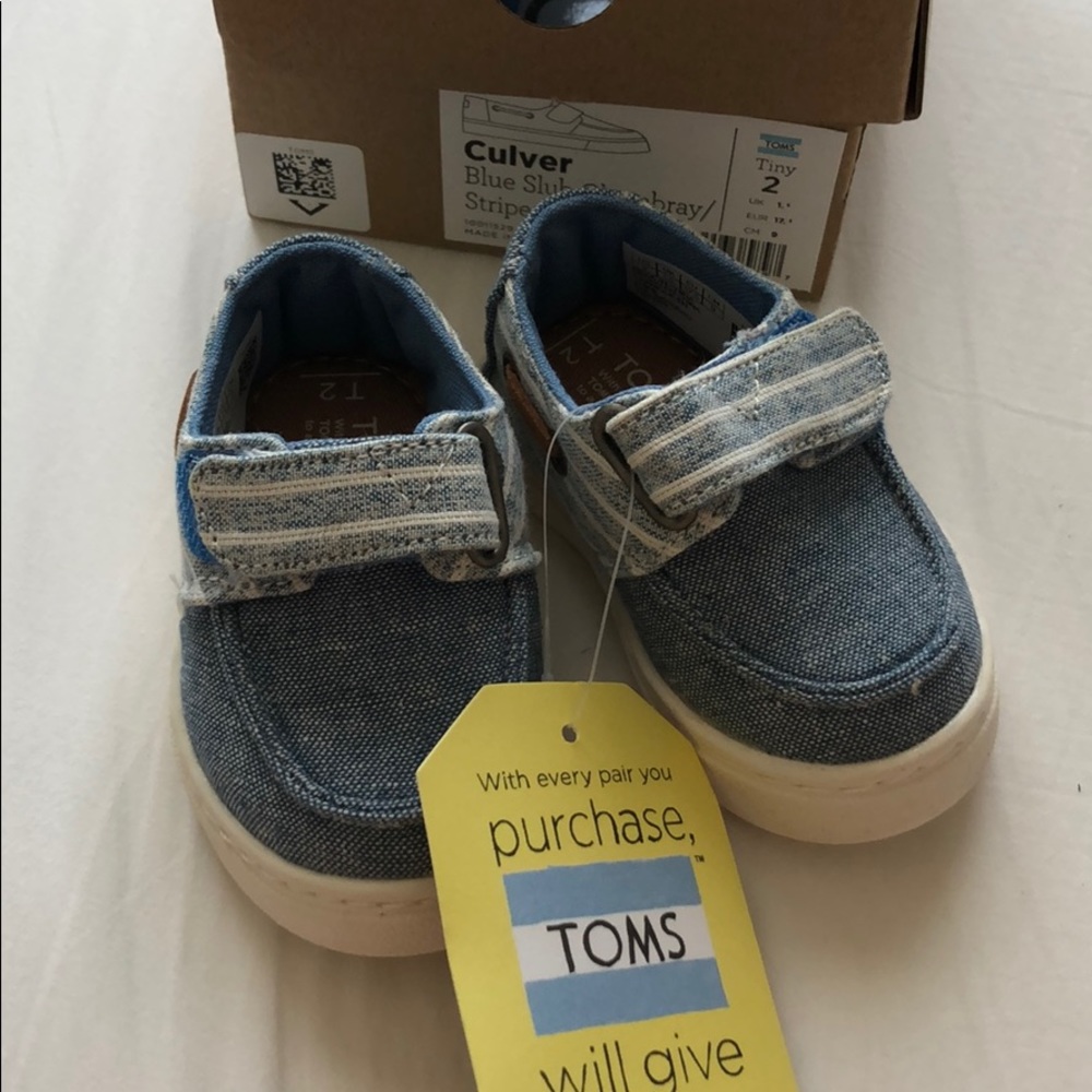 Toms Culver Baby Shoes size 2